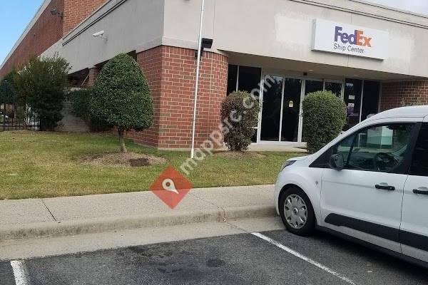 FedEx Ship Center