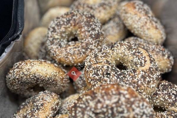 Fleishman’s Bagels and Delicatessen