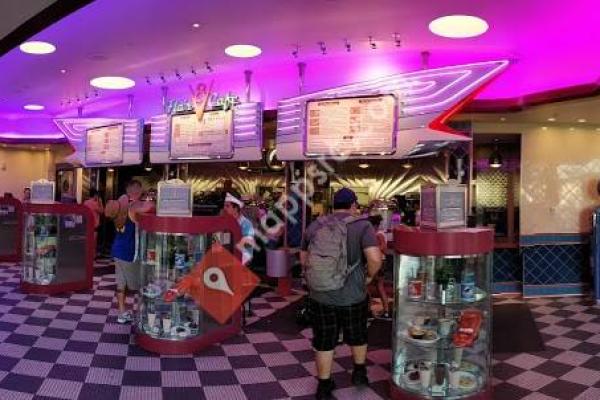 Flo's V8 Café