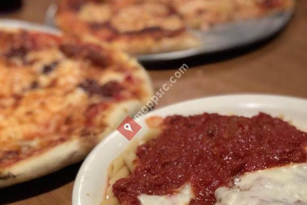 Folliero's Italian Food and Pizza