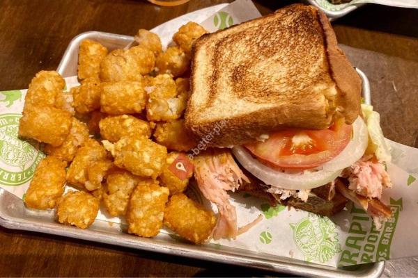Fox Bros Bar-B-Q Stand at SunTrust Park