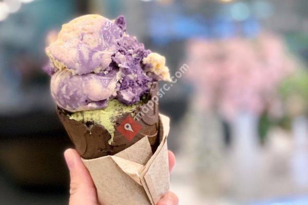 Francy’s Artisanal Ice Cream