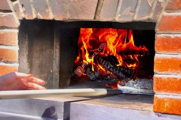 FRSH Woodfired Pizza