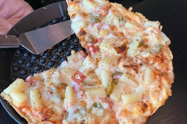 Gelsosomo's Pizzeria