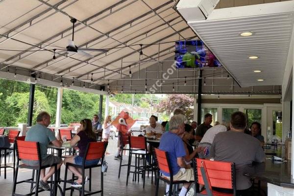 General Deck, Bar, Grill