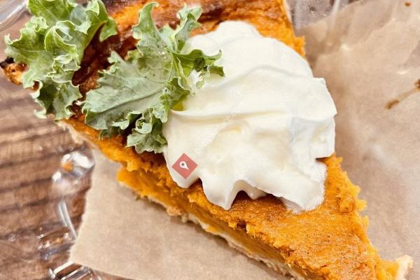 Geneva's Famous Chicken and Cornbread Co