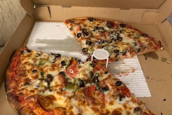 Gina's Pizza