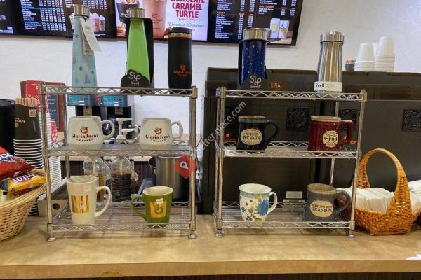 Gloria Jeans Coffees