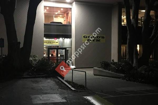 Gold's Gym