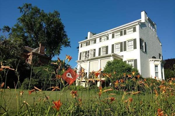 Goldsmith Denniston House Bed and Breakfast