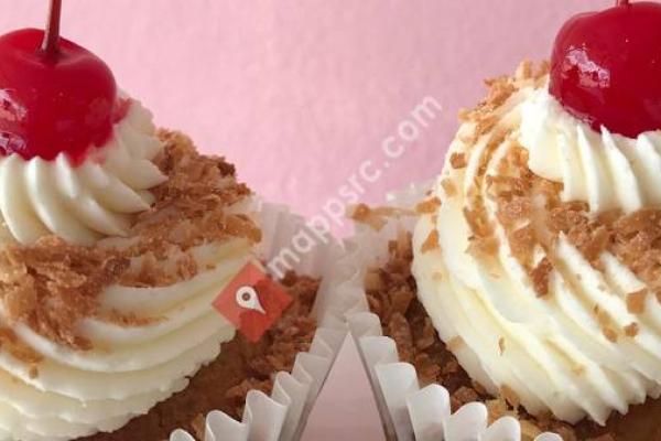 Grandma's Simply Cupcakes & Sweet Treats