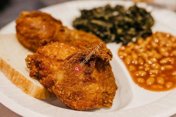 Gus's World Famous Fried Chicken