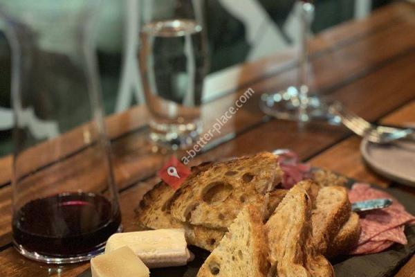 haley.henry wine bar