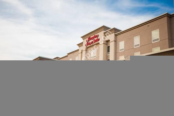 Hampton Inn & Suites Minot Airport