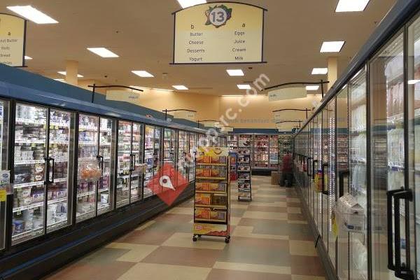 Hannaford Supermarket