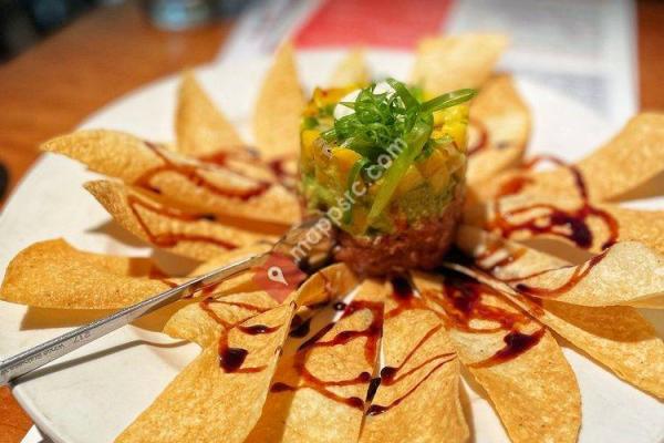 Hapa Sushi Grill & Sake Bar - Lodo