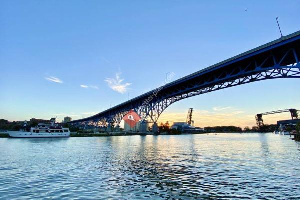 Harold H Burton Memorial Bridge