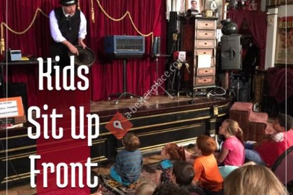 Harry Houdini Museum Tour & Magic Show