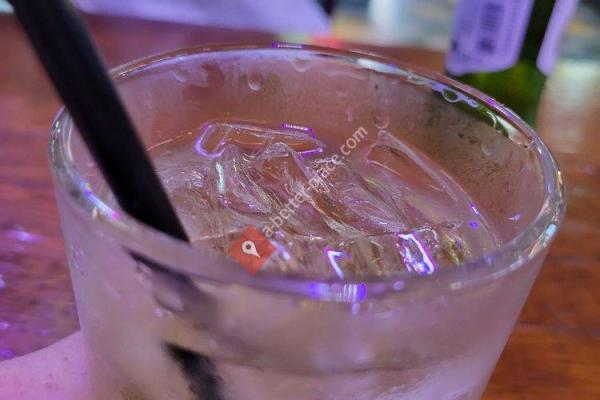 Harry's Sportman's Lounge