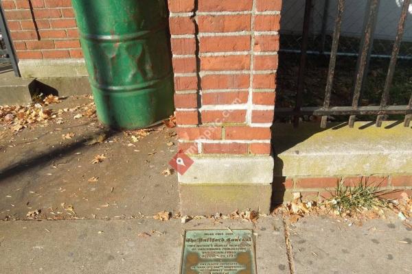 Hartford Courant 200th Anniversary Plaque