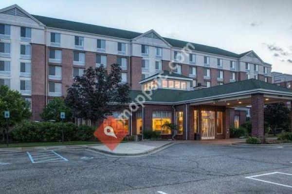 Hilton Garden Inn Detroit Metro Airport