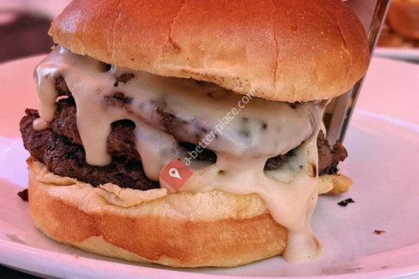 HOBNOB Neighborhood Tavern - Atlantic Station