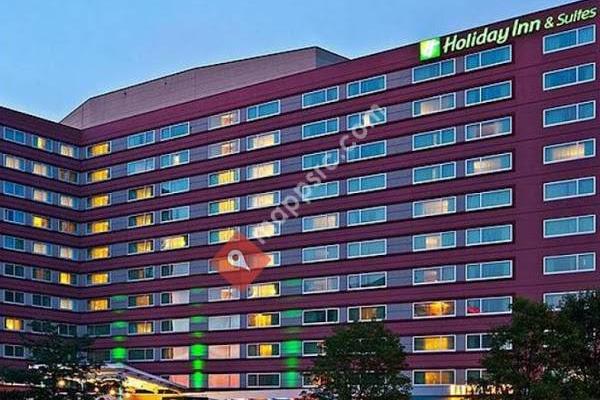 Holiday Inn and Suites Chicago O'Hare Rosemont Hotel