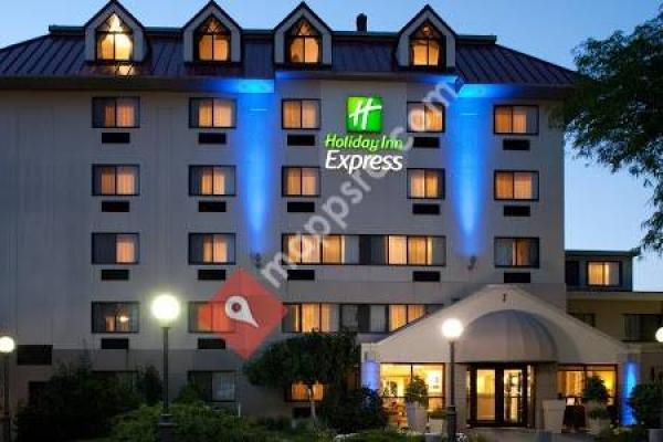 Holiday Inn Express Boston-Waltham