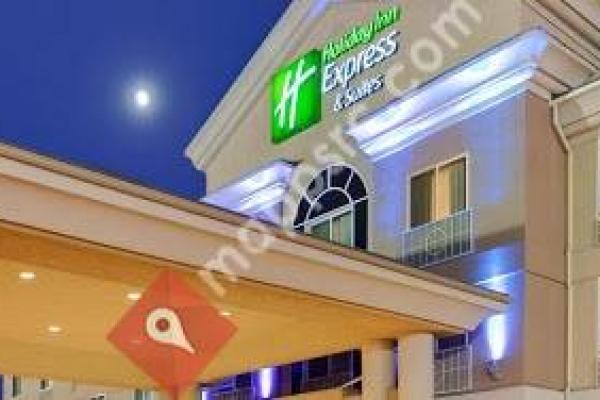 Holiday Inn Express & Suites Porterville