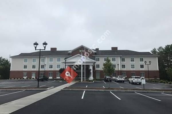 Holiday Inn Express & Suites - Sturbridge