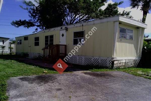 Holiday Plaza Mobile Home Park