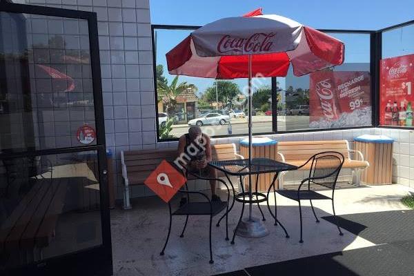 Hollywood Riviera Car Wash