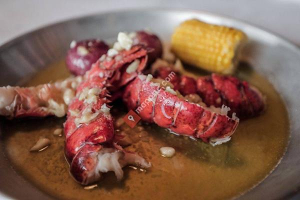 Hook & Reel Cajun Seafood & Bar