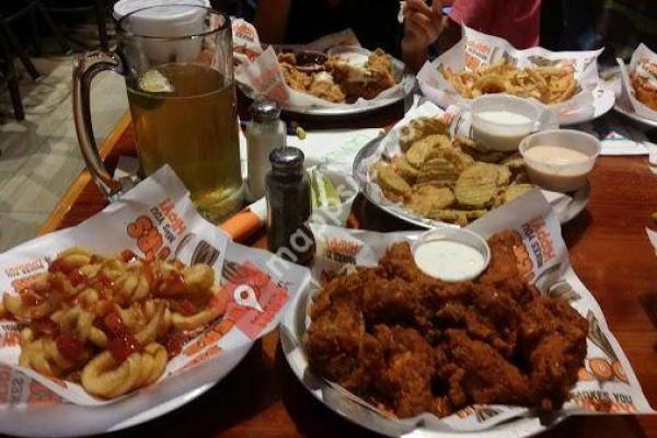 Hooters