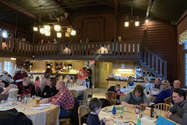 Hubbard Park Lodge Restaurant & Banquet Facilities