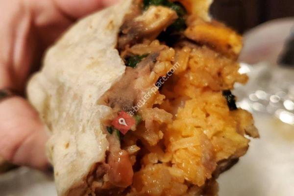 Huicholitos Mexican Food & Mariscos