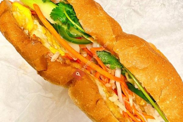 Huong Lan Sandwiches 4
