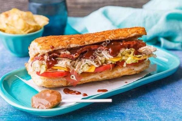 Ike's Love & Sandwiches