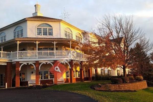 Inn At Amish Door