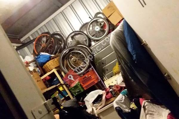 J & P Self Services Storage