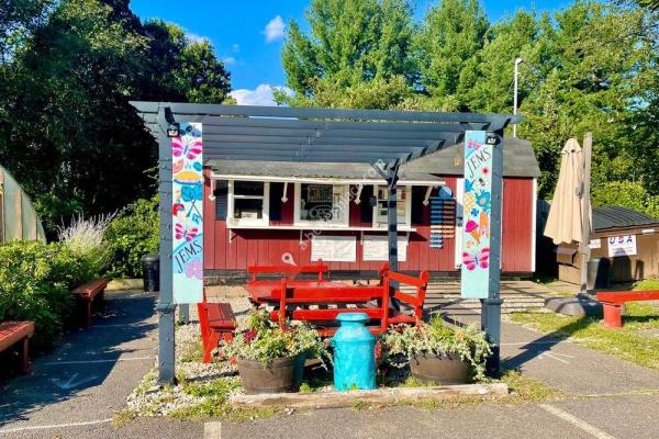 Jem's Gardens & Dairy Barn