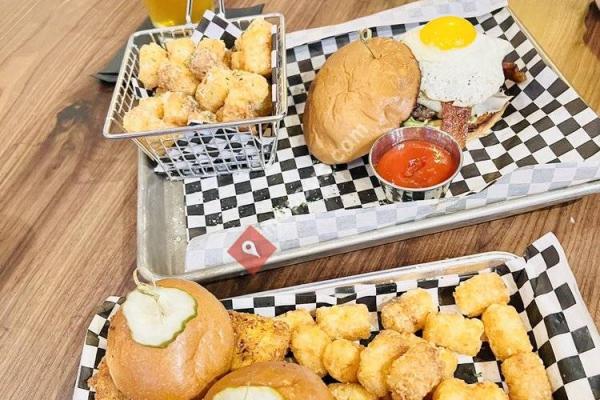 Klüddes Smokehouse + Saloon