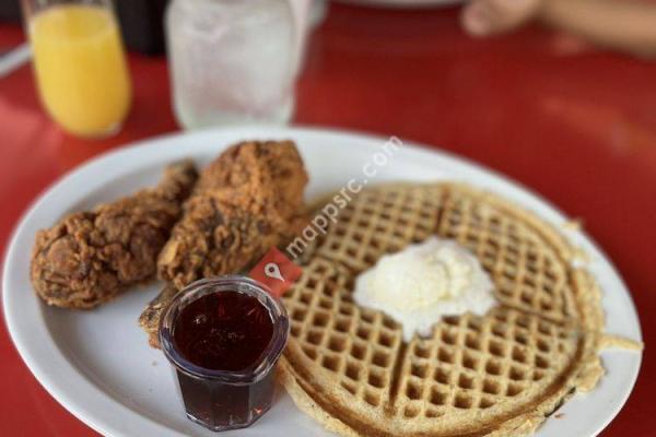 Kuzzos Chicken & Waffles