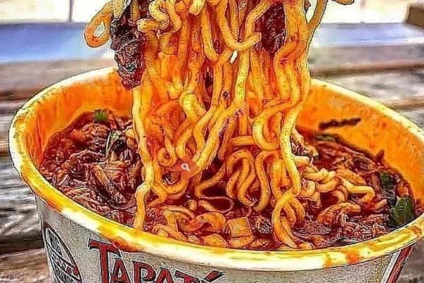 La Birrieria Red Tacos