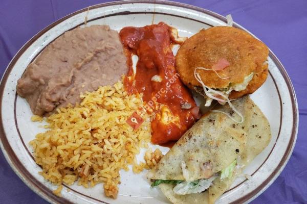 La Morena Restaurant & Cantina