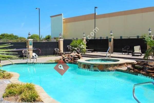 La Quinta Inn & Suites Dallas Grand Prairie South