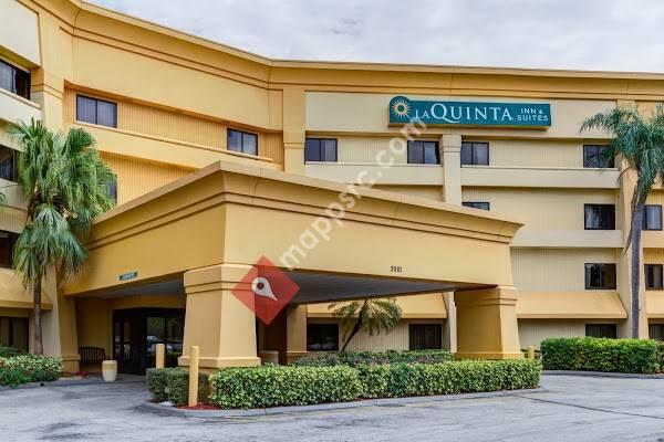 La Quinta Inn & Suites Miami Airport East