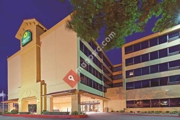 La Quinta Inn & Suites New Orleans Airport