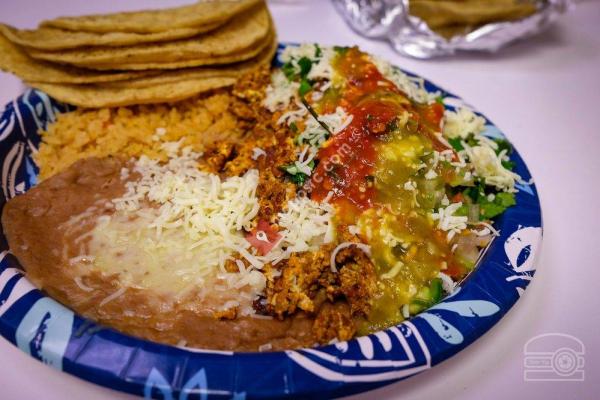 La Tapatia Market and Tacos