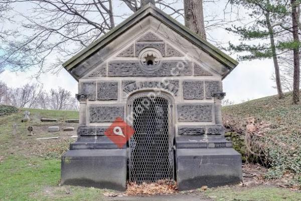 Lake View Cemetery